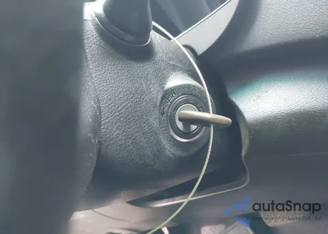 2011 Toyota Highlander Se z USA, uszkodzony, nr VIN 5TDBK3EH4BS067266